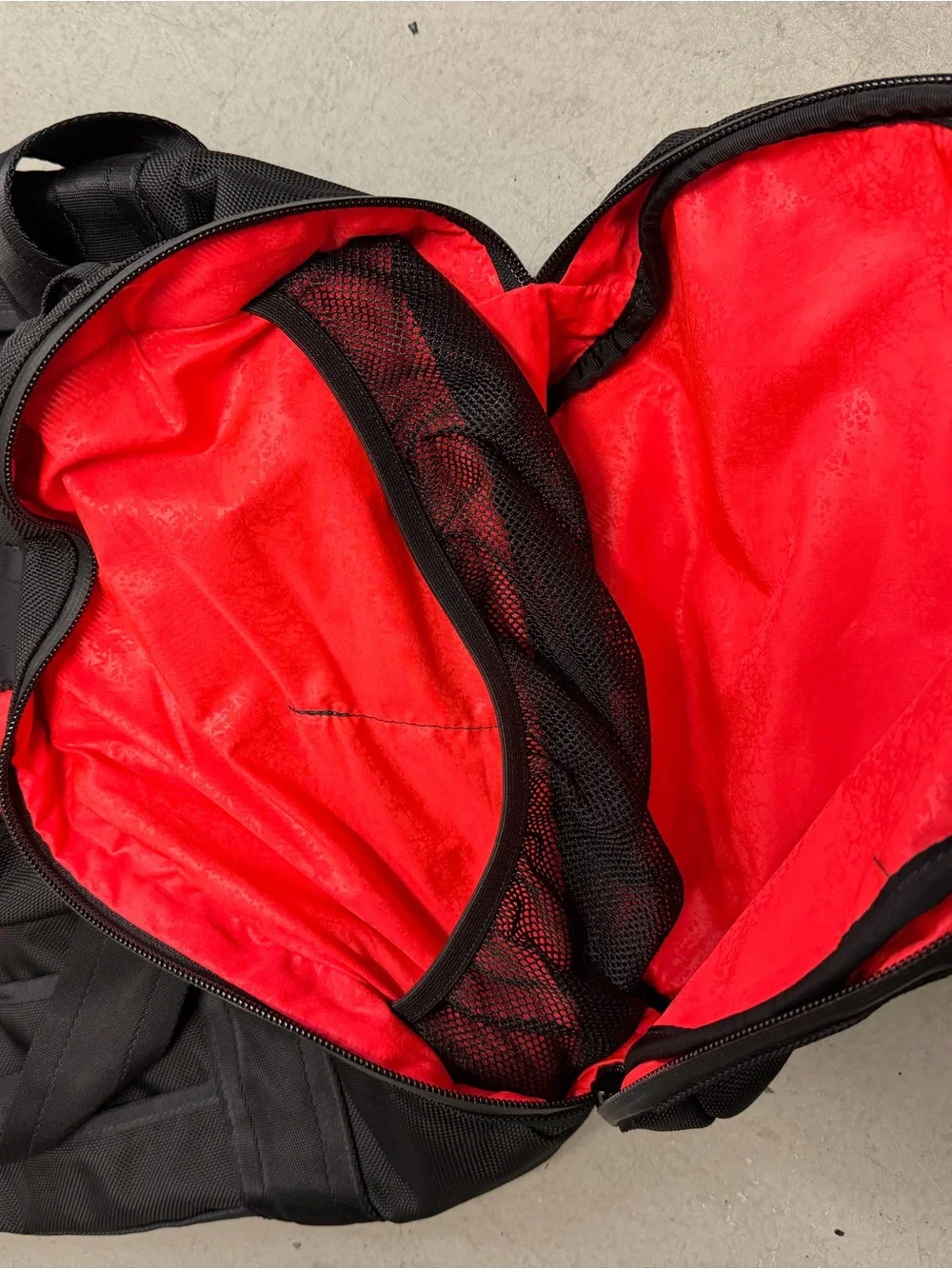 Black Men’s Jacket with Red Lining - Lululemon